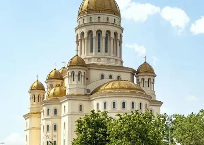 Situat Langa Palatul Parlamentului Апартаменты