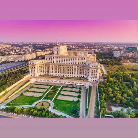 Situat Langa Palatul Parlamentului Apartament Bukareszt